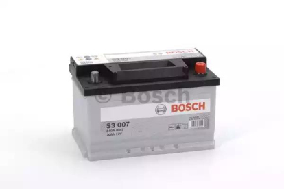 Аккумуляторная батарея 19.5/17.9 евро 70Ah 640A 278/175/175 0092S30070 Bosch (фото №1)